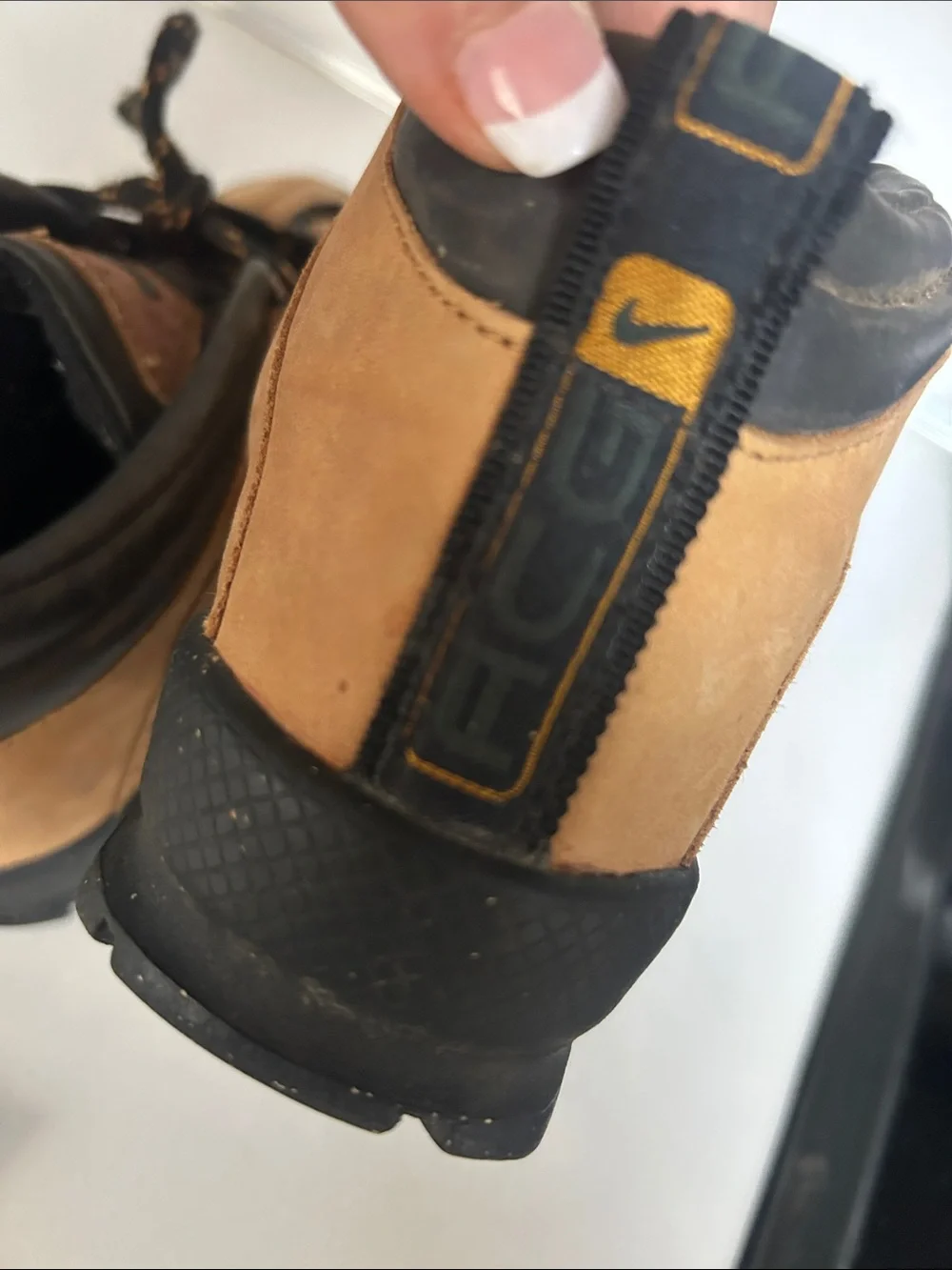Nike sturdy suede